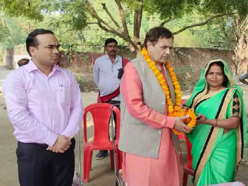 वाराणसी: (पीएम अजय)  से दलितों का आर्थिक सशक्तिकरण होगा